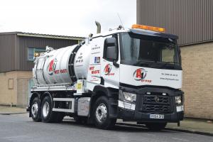 Renault C 380 6x2 Vacuum Tanker 2013 года (UK)
